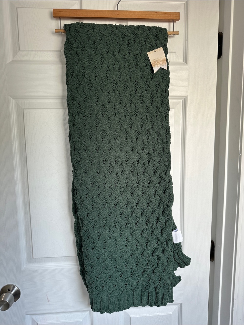 Nicole Miller Deep Green Cable Knit Throw Blanket